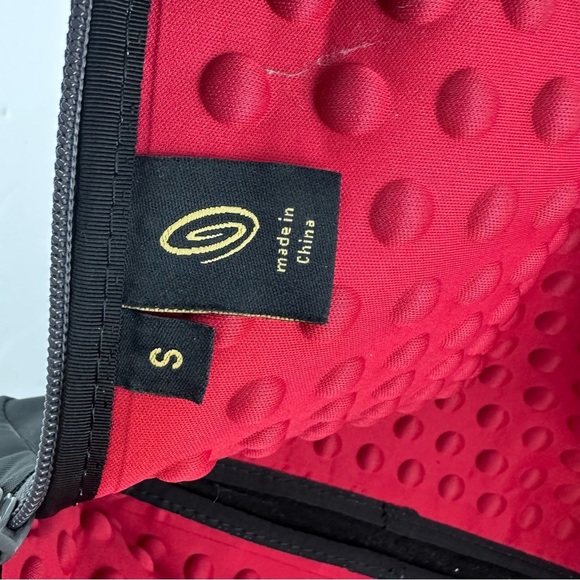 Timbuk2 Quickie Sleeve Crossbody Bag Laptop iPad Case Canvas Unisex - Picture 6 of 10